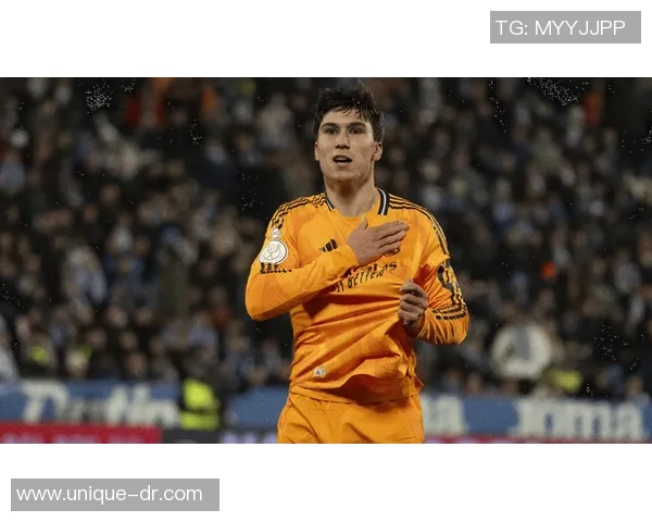 20多岁足球新星崭露头角 未来之星正在崛起 引领足坛新潮流