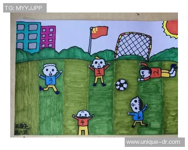 足球球星化身滑草达人展现绿茵场外别样激情与运动魅力